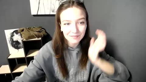 Snapshot of shining_pearl chatting on 06-04-26, 06:41 Jesica online show from 06-04-26, 06:41