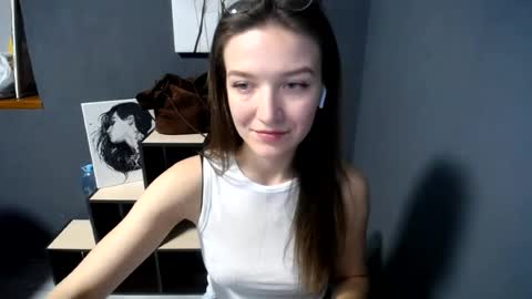 Snapshot of shining_pearl chatting on 06-11-26, 06:55 Jesica online show from 06-11-26, 06:55