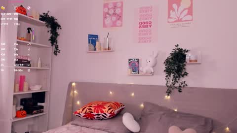 Stella  online show from 11-29-25, 09:45