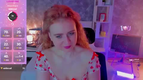 Snapshot of shiny_lisss chatting on 05-23-26, 01:44 Lisa online show from 05-23-26, 01:44
