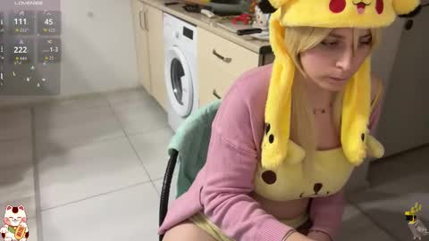 Im Lilu Rosenblum  Guys I have   ----Ill be glad to see you there online show from 12-13-25, 07:53