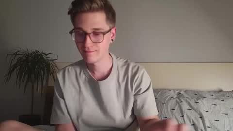 Matthew online show from 12-19-25, 08:16