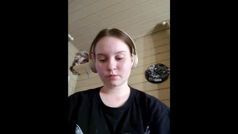 Snapshot of shirleyparks chatting on 03-03-26, 02:45 shirleyparks online show from 03-03-26, 02:45