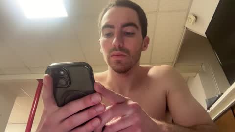 Snapshot of shirtlesshunk15 chatting on 02-17-26, 08:33 shirtlesshunk15 online show from 02-17-26, 08:33