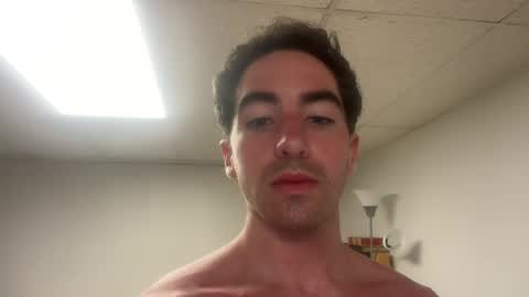 shirtlesshunk15 online show from 06-17-26, 10:43