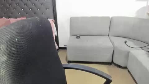 Snapshot of shofia_beltran chatting on 01-15-25, 10:35 Shofia Beltran online show from 01-15-25, 10:35