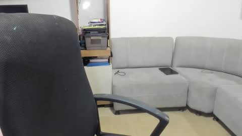 Snapshot of shofia_beltran chatting on 01-27-25, 11:00 Shofia Beltran online show from 01-27-25, 11:00