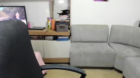 Snapshot of shofia_beltran chatting on 02-14-25, 10:58 Shofia Beltran online show from 02-14-25, 10:58