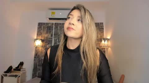 Snapshot of shofiavega chatting on 05-28-26, 08:39 SHOFIA online show from 05-28-26, 08:39