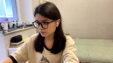 Marie online show from 07-17-26, 01:18