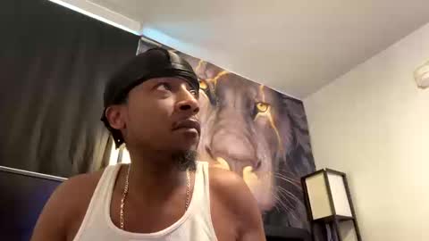 Snapshot of shortdog617 chatting on 10-19-25, 02:40 Short dog online show from 10-19-25, 02:40