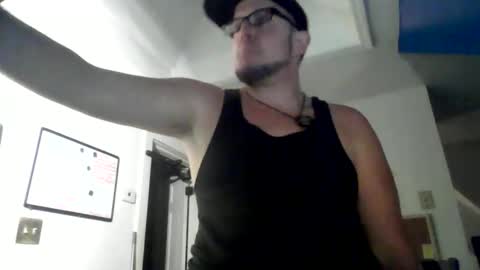 shortmel online show from 10-18-25, 04:26