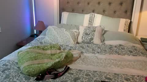 shortstuff79 online show from 10-02-25, 01:40