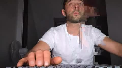 shouu516564 online show from 11-25-25, 12:43