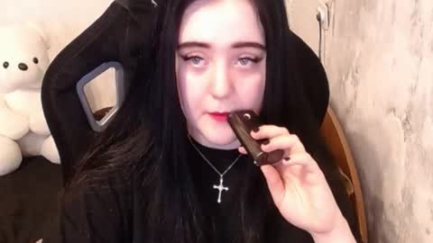 Snapshot of show_for_you chatting on 12-25-24, 08:51 show_for_you online show from 12-25-24, 08:51