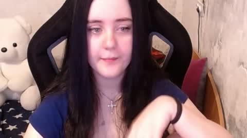 Snapshot of show_for_you chatting on 01-22-25, 11:01 show_for_you online show from 01-22-25, 11:01