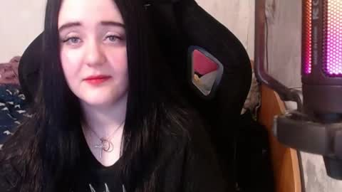 Snapshot of show_for_you chatting on 03-12-25, 10:05 show_for_you online show from 03-12-25, 10:05