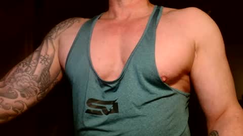 Snapshot of show_on_for_you chatting on 02-01-26, 11:03 show_on_for_you online show from 02-01-26, 11:03