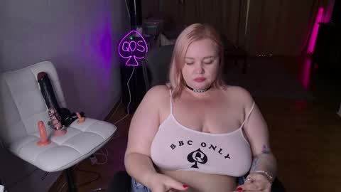 Snapshot of showmebbw chatting on 04-30-26, 04:57 Mimi online show from 04-30-26, 04:57