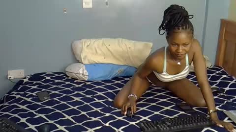 shummie online show from 10-21-25, 12:33