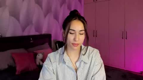 Mika online show from 01-29-25, 02:40