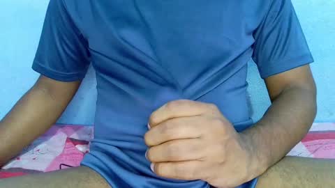 shyeyes online show from 12-24-24, 04:40