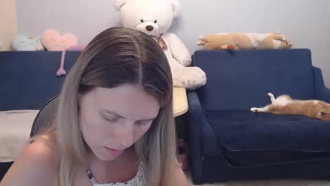 Snapshot of shy_moony chatting on 06-30-26, 06:42 just Alex online show from 06-30-26, 06:42
