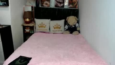 shy_pinay online show from 09-30-25, 09:42