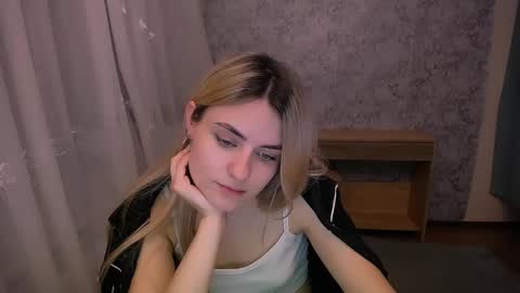 shy_sabrina_ online show from 03-10-25, 05:29