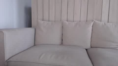 shy_schoolgirl_ online show from 02-02-25, 02:13