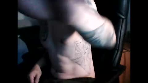 shyboyhugecum2020 online show from 12-11-24, 04:18