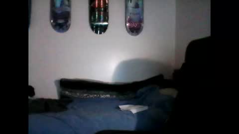 shyboyhugecum2020 online show from 09-17-25, 03:08