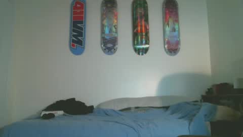 shyboyhugecum2020 online show from 10-11-25, 02:55