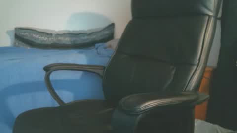 shyboyhugecum2020 online show from 04-07-26, 03:18