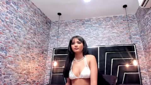 Snapshot of shyelenax chatting on 05-16-26, 07:34 ELENA online show from 05-16-26, 07:34
