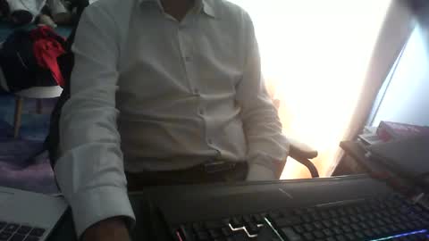 Snapshot of shyfrenchcock chatting on 06-12-26, 08:57 shyfrenchcock online show from 06-12-26, 08:57