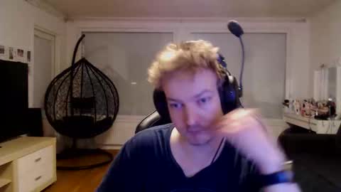 shyguyz96 online show from 06-04-26, 11:11