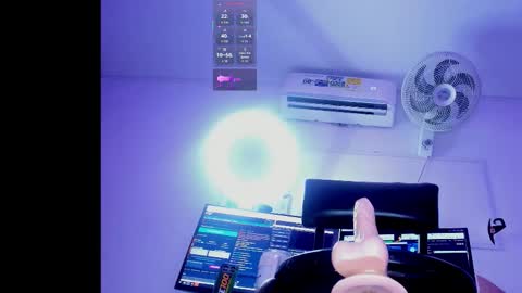 Snapshot of shylysweet chatting on 11-28-25, 06:05 Shyly online show from 11-28-25, 06:05