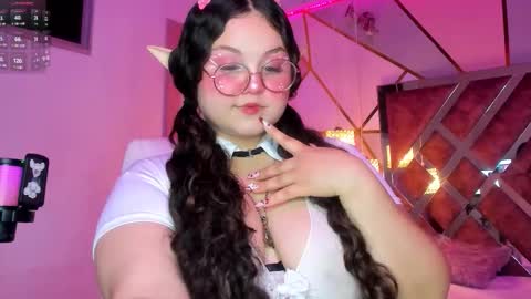 Shyly online show from 02-26-26, 06:23