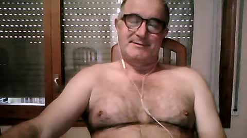 Snapshot of shymmy10 chatting on 07-09-26, 04:16 shymmy10 online show from 07-09-26, 04:16