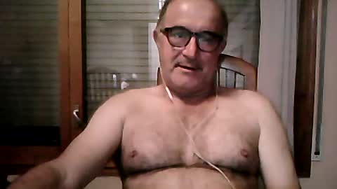 Snapshot of shymmy10 chatting on 07-18-26, 02:38 shymmy10 online show from 07-18-26, 02:38