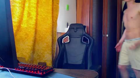 Tom and Betty online show from 03-29-26, 04:56