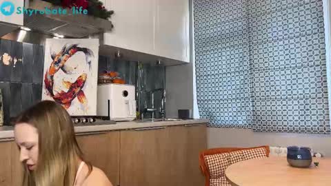 Aurora online show from 02-05-26, 06:29