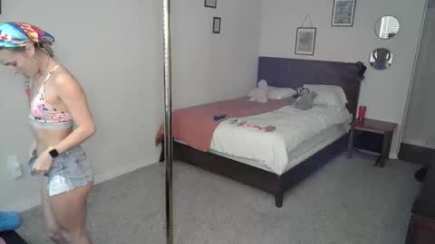 shypetitebaby online show from 01-17-26, 03:28