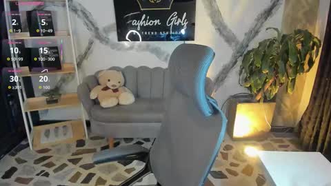 Snapshot of siafoxx_ chatting on 03-17-26, 05:22 siafoxx_ online show from 03-17-26, 05:22