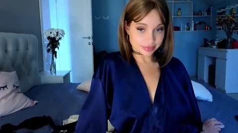 Snapshot of sialone chatting on 10-27-25, 05:22 sialone online show from 10-27-25, 05:22