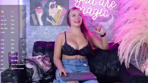 siamarlin online show from 06-23-26, 09:13