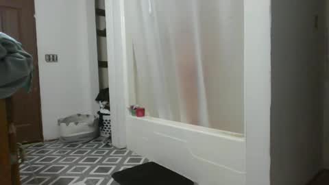 Snapshot of sidneyraee chatting on 05-09-26, 11:48 Mrs. St. Patrickk online show from 05-09-26, 11:48