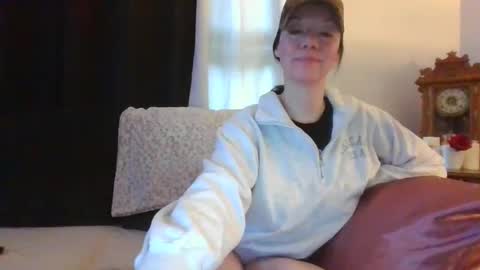 Snapshot of sidneyraee chatting on 05-19-26, 04:13 Mrs. St. Patrickk online show from 05-19-26, 04:13