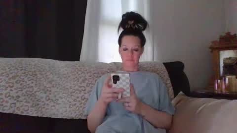 Snapshot of sidneyraee chatting on 05-30-26, 08:17 Mrs. St. Patrickk online show from 05-30-26, 08:17